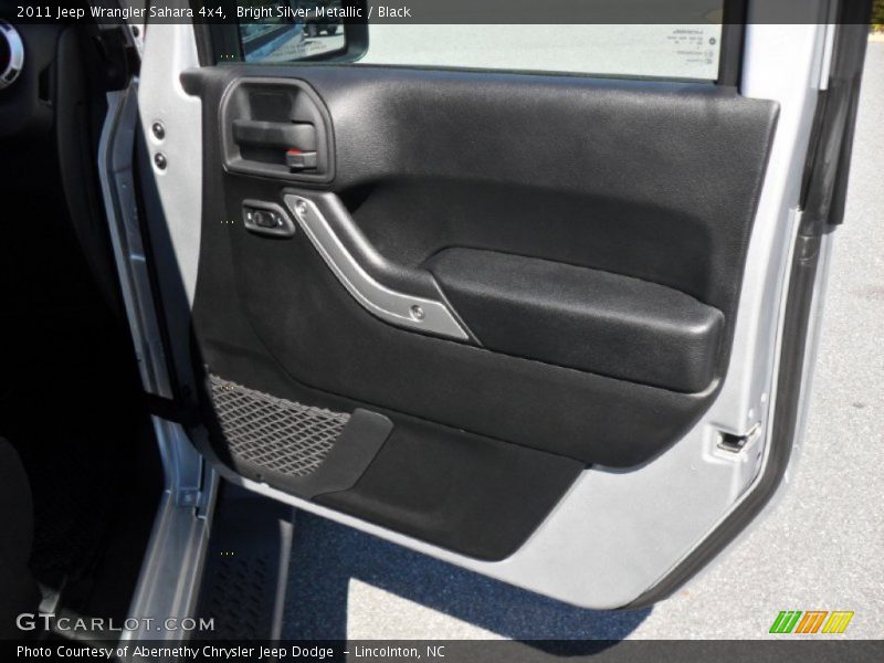 Bright Silver Metallic / Black 2011 Jeep Wrangler Sahara 4x4