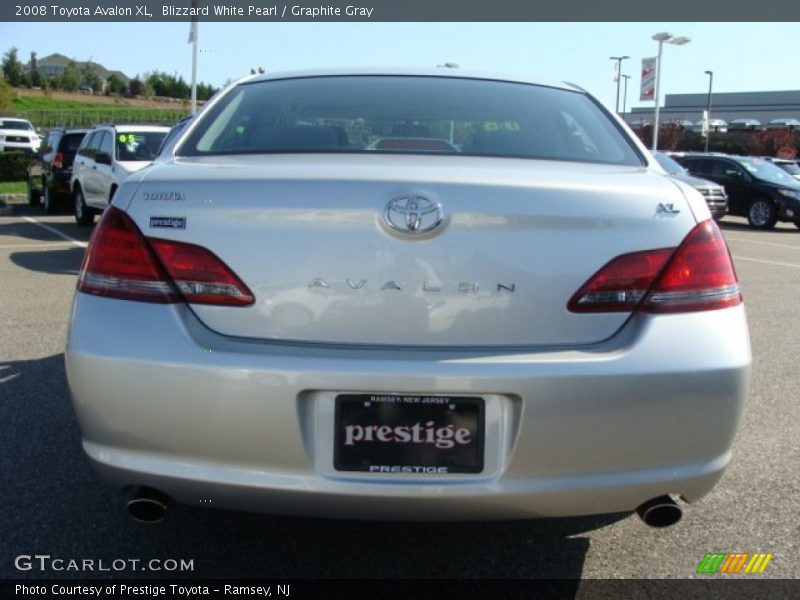 Blizzard White Pearl / Graphite Gray 2008 Toyota Avalon XL