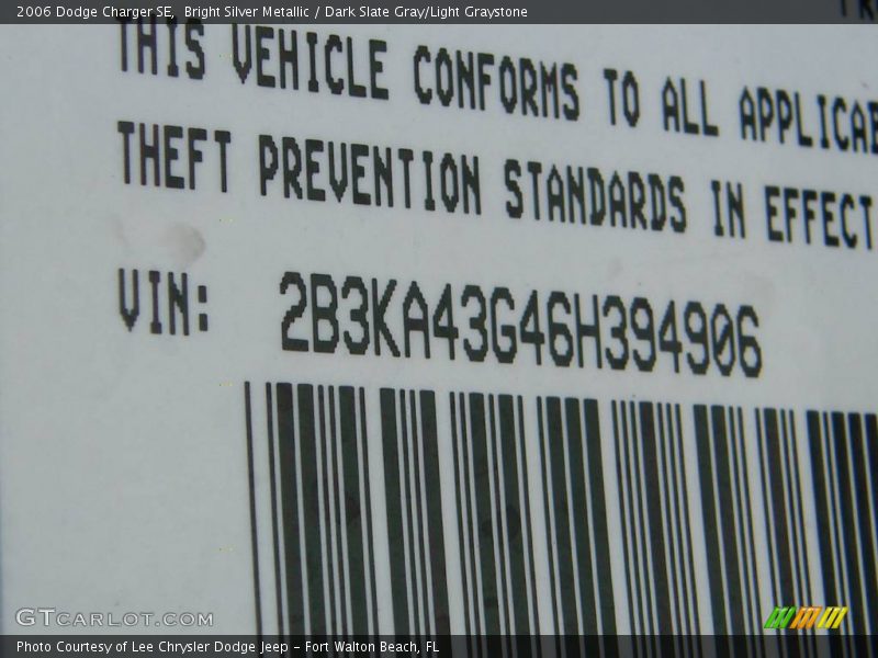 Bright Silver Metallic / Dark Slate Gray/Light Graystone 2006 Dodge Charger SE