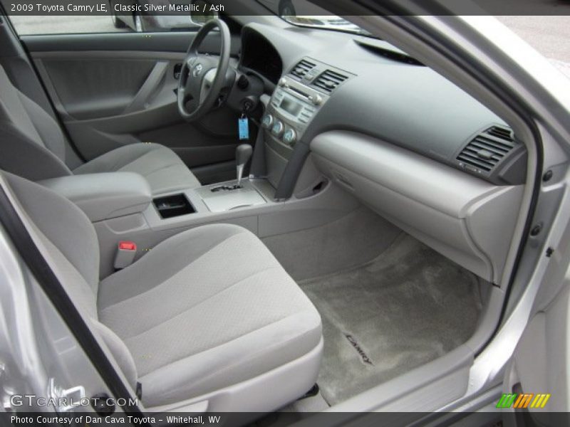 Classic Silver Metallic / Ash 2009 Toyota Camry LE