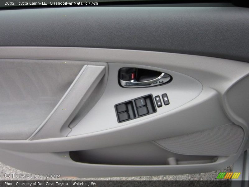 Classic Silver Metallic / Ash 2009 Toyota Camry LE