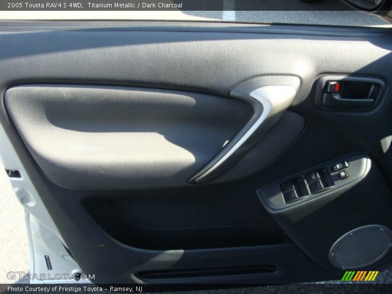 Titanium Metallic / Dark Charcoal 2005 Toyota RAV4 S 4WD