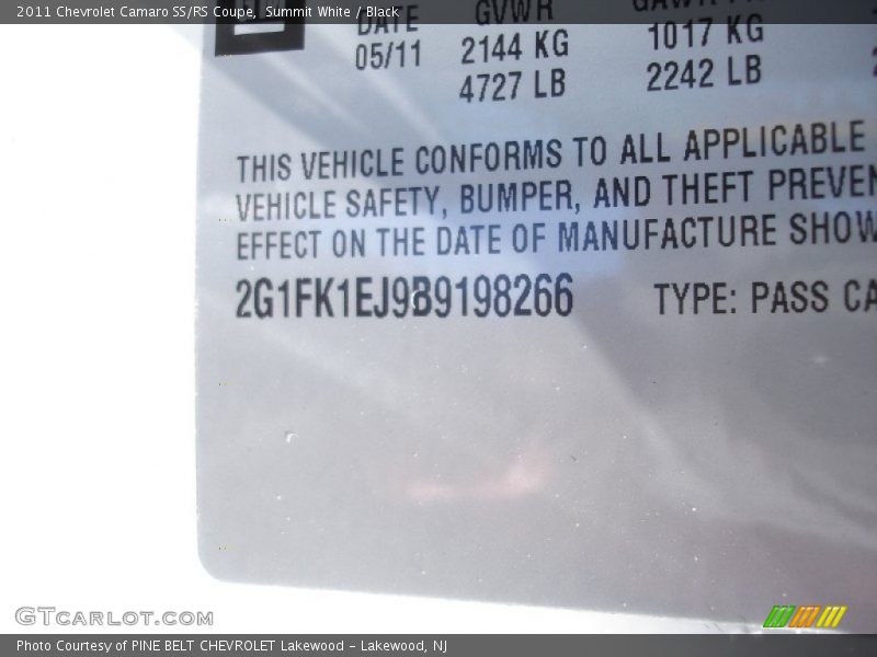 Summit White / Black 2011 Chevrolet Camaro SS/RS Coupe