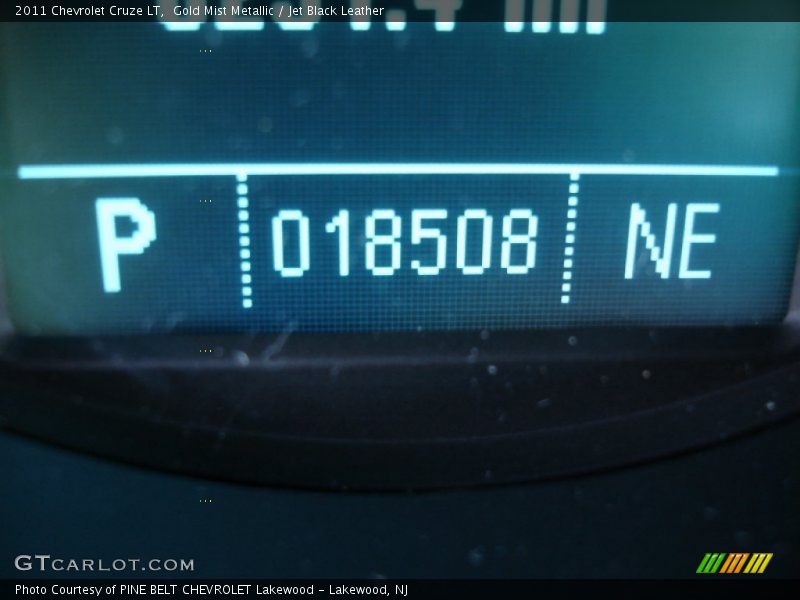 Gold Mist Metallic / Jet Black Leather 2011 Chevrolet Cruze LT