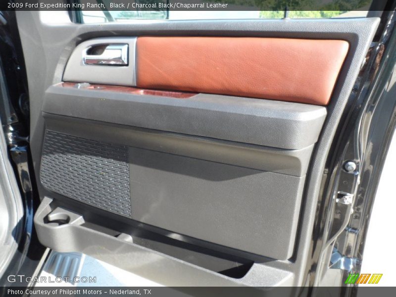 Door Panel of 2009 Expedition King Ranch