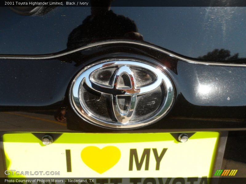 Black / Ivory 2001 Toyota Highlander Limited