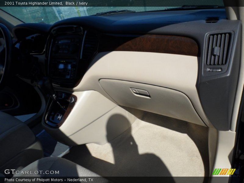 Black / Ivory 2001 Toyota Highlander Limited