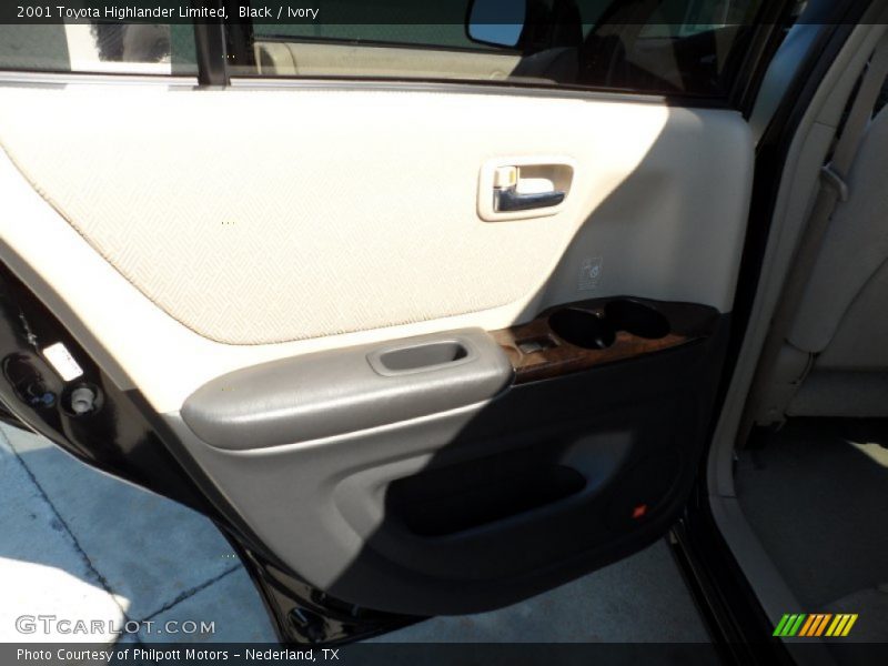Black / Ivory 2001 Toyota Highlander Limited