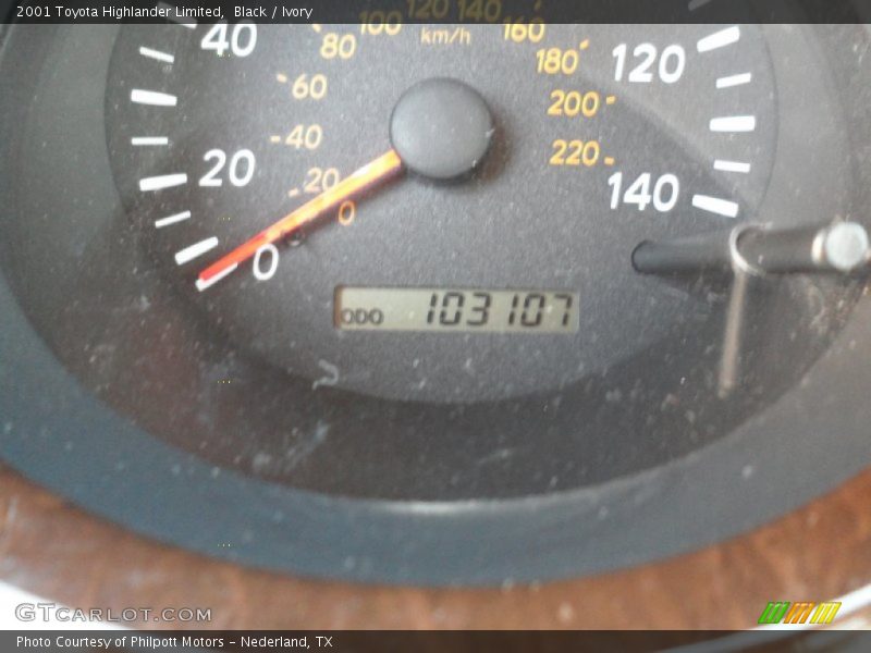Black / Ivory 2001 Toyota Highlander Limited