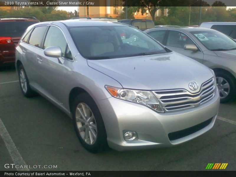 Classic Silver Metallic / Gray 2010 Toyota Venza I4