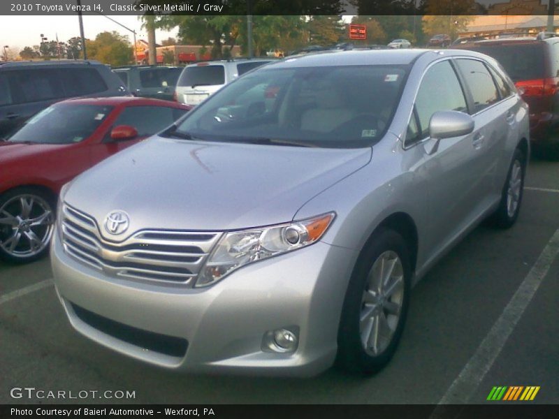 Classic Silver Metallic / Gray 2010 Toyota Venza I4