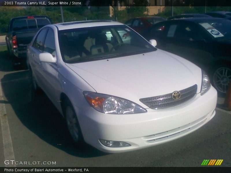 Super White / Stone 2003 Toyota Camry XLE