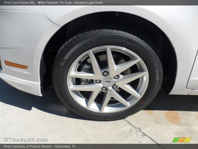 White Platinum Tri-Coat / Medium Light Stone 2012 Ford Fusion SEL