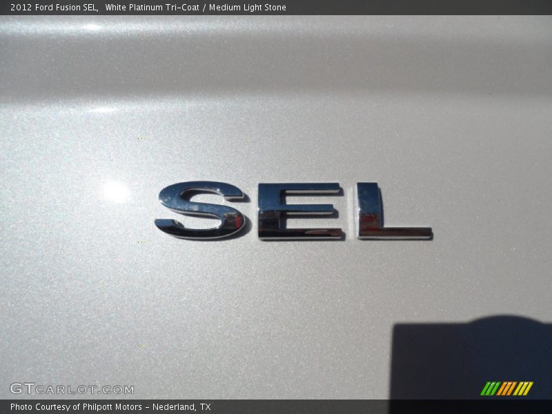 White Platinum Tri-Coat / Medium Light Stone 2012 Ford Fusion SEL