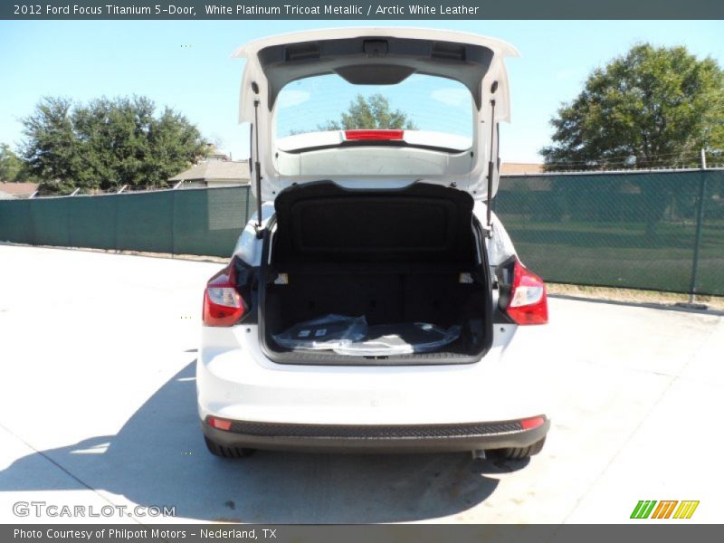 White Platinum Tricoat Metallic / Arctic White Leather 2012 Ford Focus Titanium 5-Door