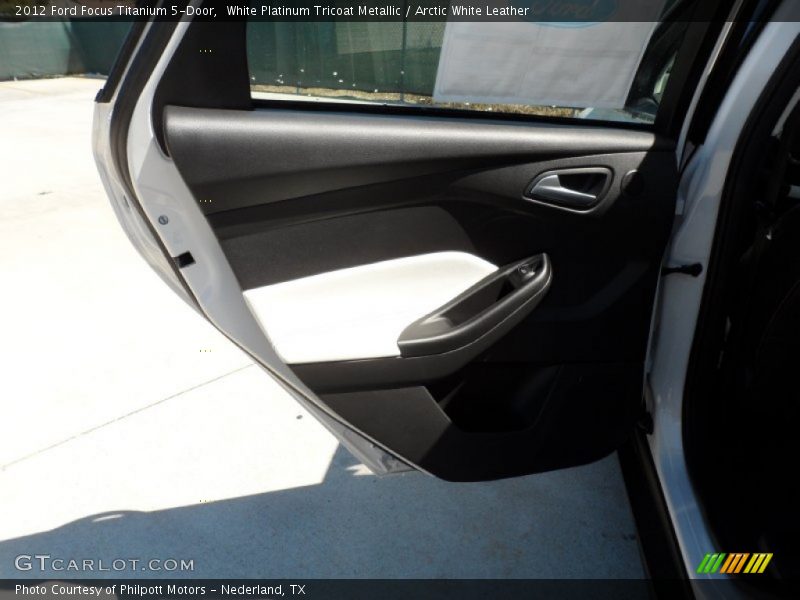 White Platinum Tricoat Metallic / Arctic White Leather 2012 Ford Focus Titanium 5-Door