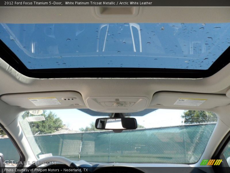 White Platinum Tricoat Metallic / Arctic White Leather 2012 Ford Focus Titanium 5-Door