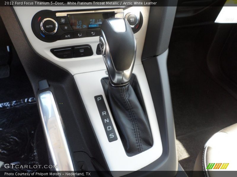  2012 Focus Titanium 5-Door 6 Speed PowerShift Automatic Shifter