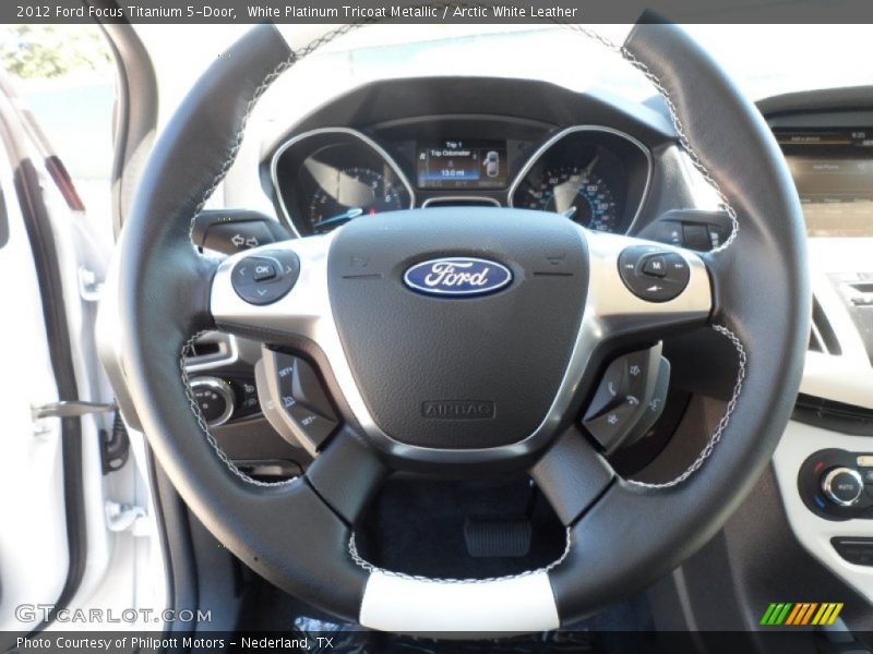  2012 Focus Titanium 5-Door Steering Wheel