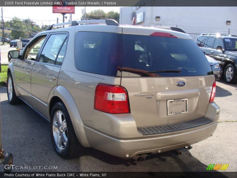 Pueblo Gold Metallic / Pebble 2005 Ford Freestyle Limited AWD