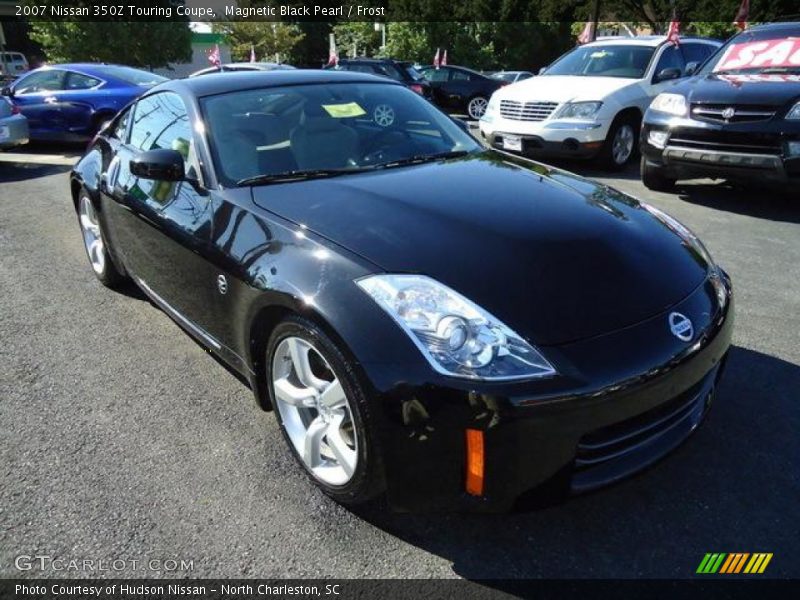 Front 3/4 View of 2007 350Z Touring Coupe
