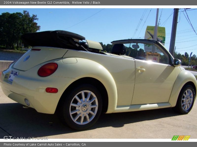 Mellow Yello / Black 2004 Volkswagen New Beetle GLS Convertible