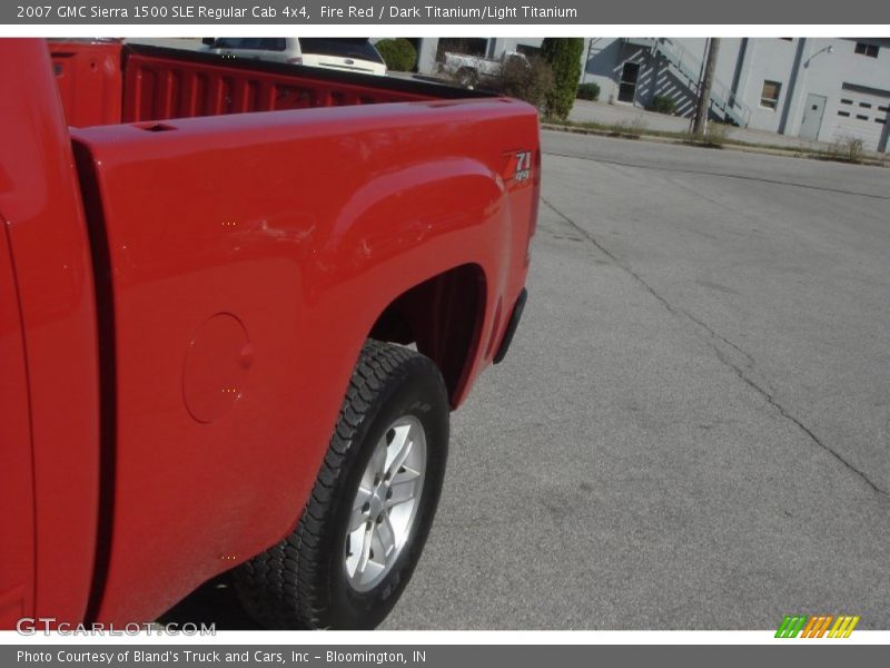 Fire Red / Dark Titanium/Light Titanium 2007 GMC Sierra 1500 SLE Regular Cab 4x4