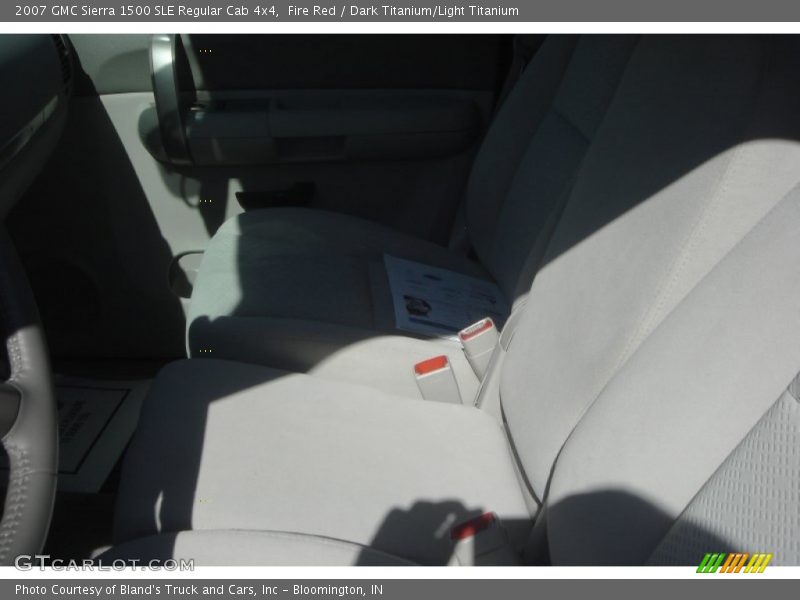 Fire Red / Dark Titanium/Light Titanium 2007 GMC Sierra 1500 SLE Regular Cab 4x4