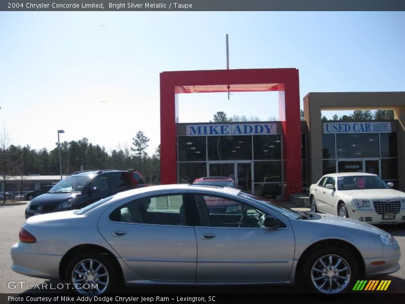 Bright Silver Metallic / Taupe 2004 Chrysler Concorde Limited