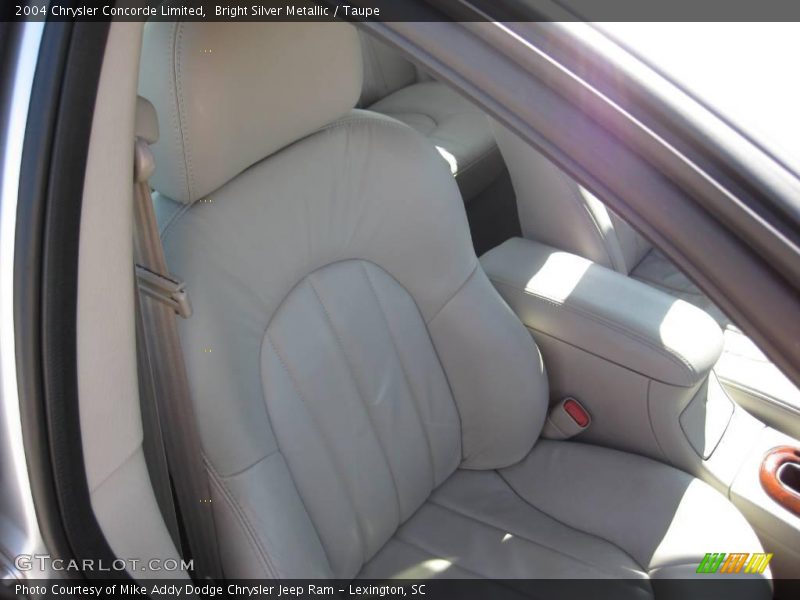 Bright Silver Metallic / Taupe 2004 Chrysler Concorde Limited