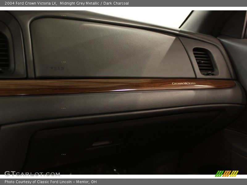 Midnight Grey Metallic / Dark Charcoal 2004 Ford Crown Victoria LX