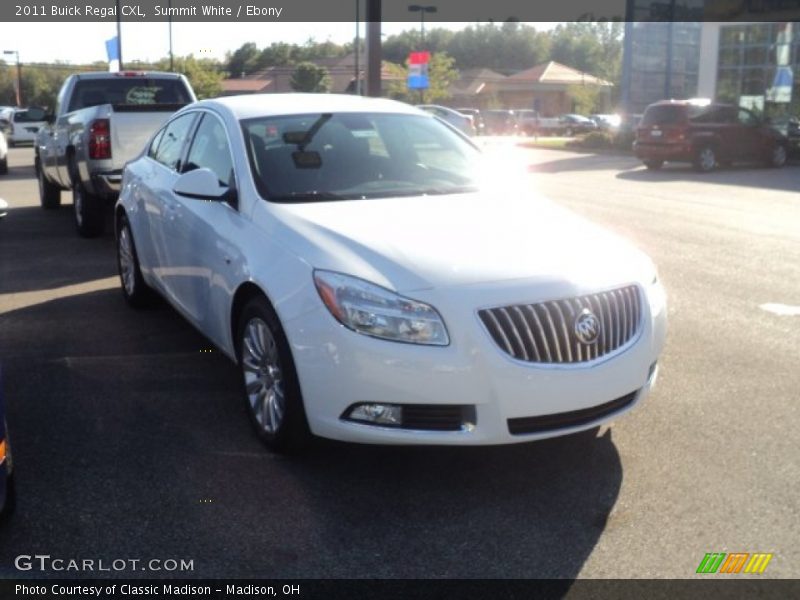 Summit White / Ebony 2011 Buick Regal CXL