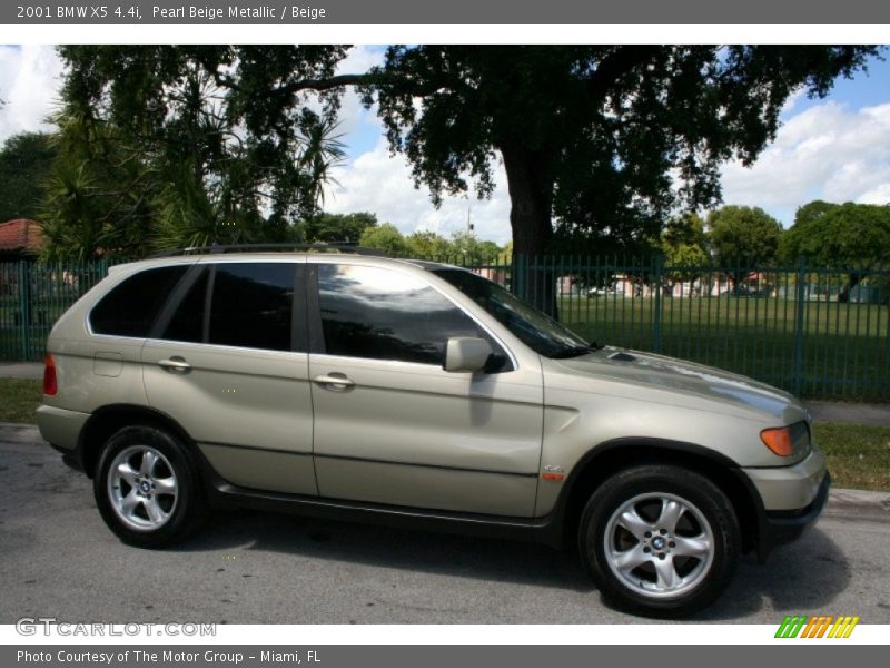 Pearl Beige Metallic / Beige 2001 BMW X5 4.4i