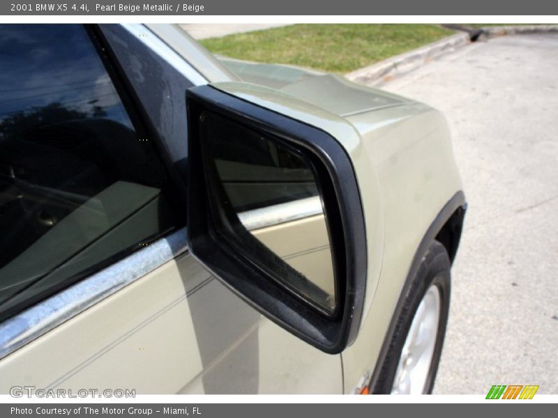 Pearl Beige Metallic / Beige 2001 BMW X5 4.4i