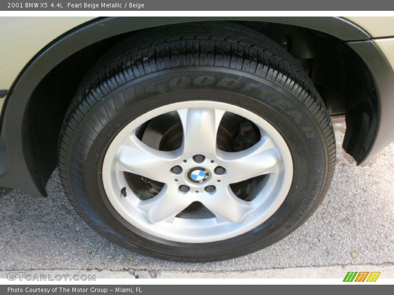 Pearl Beige Metallic / Beige 2001 BMW X5 4.4i