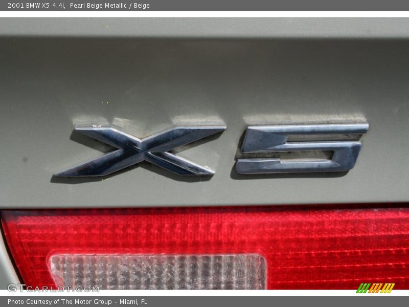 Pearl Beige Metallic / Beige 2001 BMW X5 4.4i