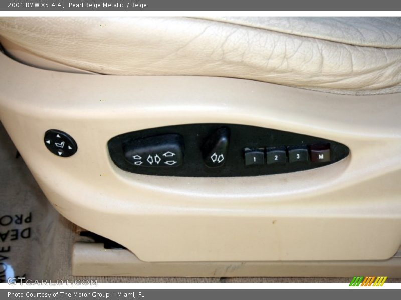 Pearl Beige Metallic / Beige 2001 BMW X5 4.4i