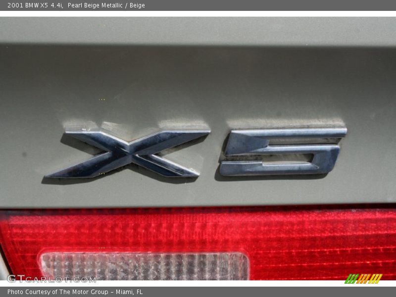 Pearl Beige Metallic / Beige 2001 BMW X5 4.4i