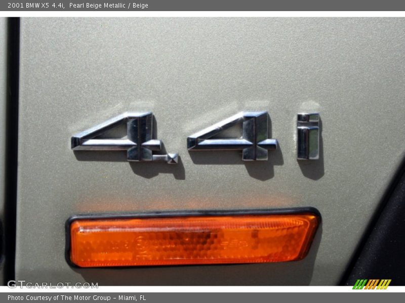 Pearl Beige Metallic / Beige 2001 BMW X5 4.4i
