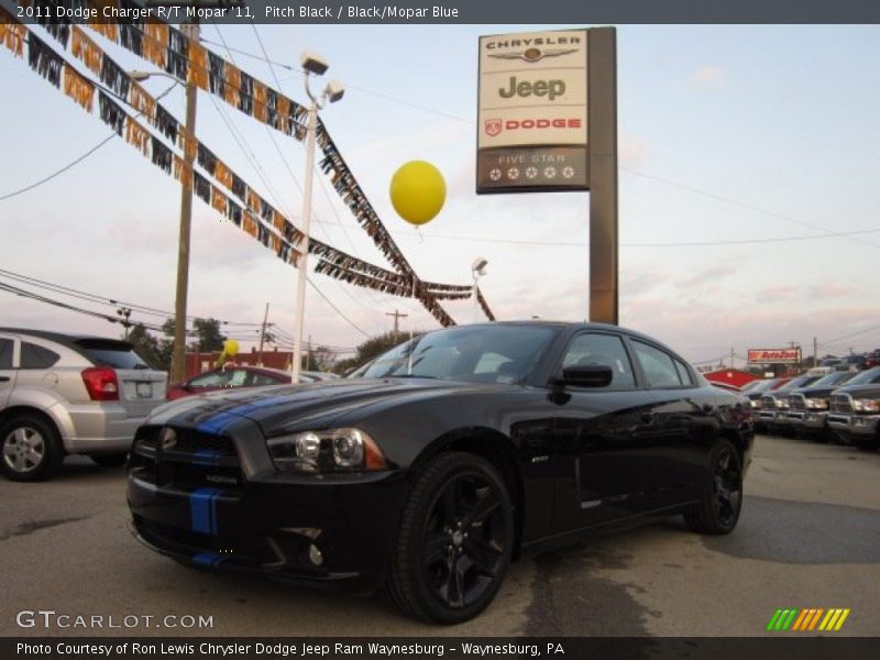 Pitch Black / Black/Mopar Blue 2011 Dodge Charger R/T Mopar '11
