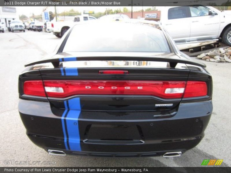  2011 Charger R/T Mopar '11 Pitch Black