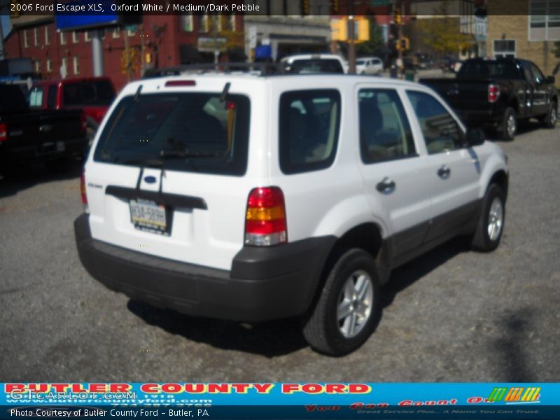 Oxford White / Medium/Dark Pebble 2006 Ford Escape XLS