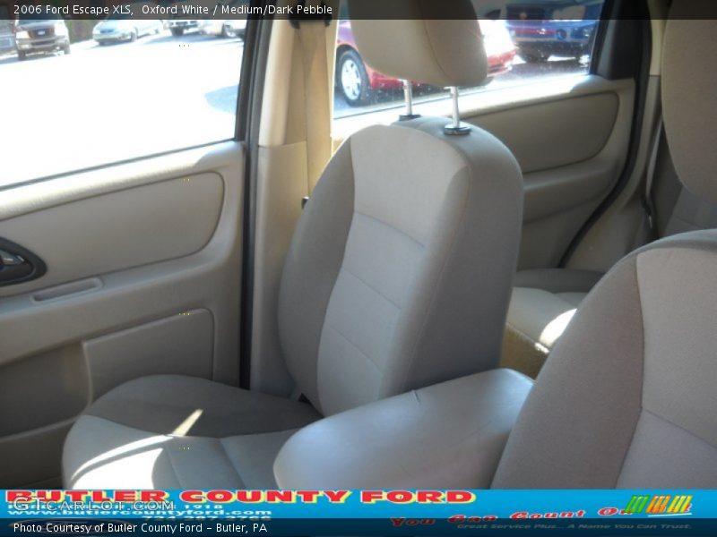 Oxford White / Medium/Dark Pebble 2006 Ford Escape XLS