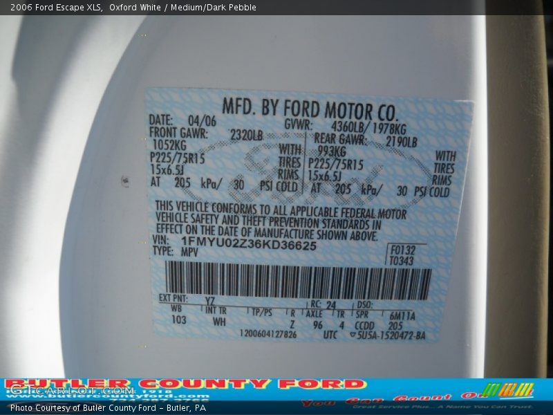 Oxford White / Medium/Dark Pebble 2006 Ford Escape XLS