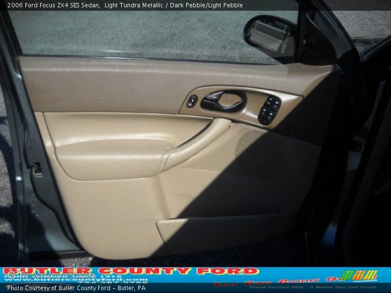 Light Tundra Metallic / Dark Pebble/Light Pebble 2006 Ford Focus ZX4 SES Sedan
