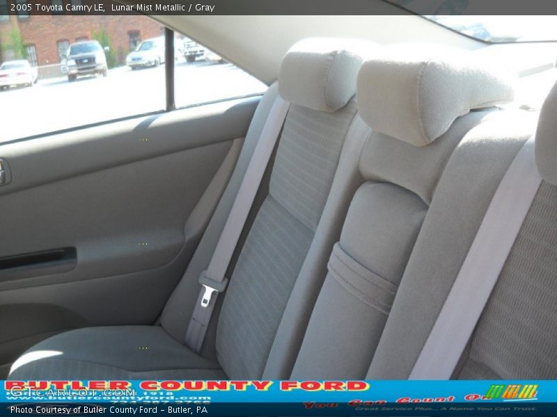Lunar Mist Metallic / Gray 2005 Toyota Camry LE