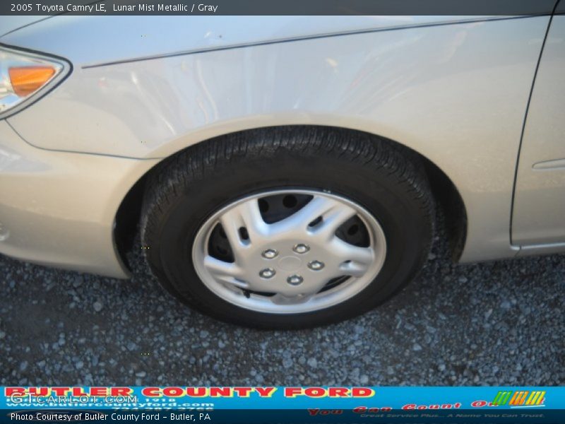 Lunar Mist Metallic / Gray 2005 Toyota Camry LE