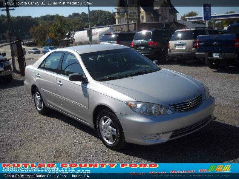 Lunar Mist Metallic / Gray 2005 Toyota Camry LE