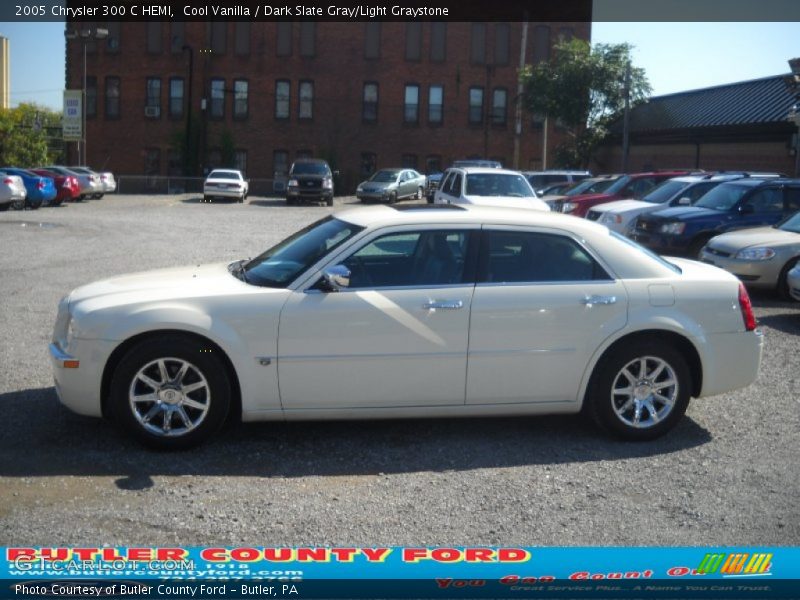 Cool Vanilla / Dark Slate Gray/Light Graystone 2005 Chrysler 300 C HEMI