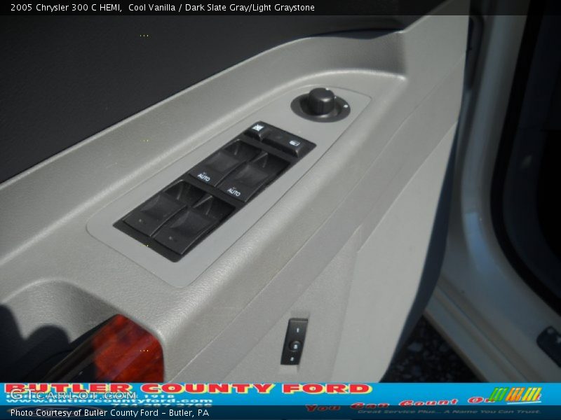 Cool Vanilla / Dark Slate Gray/Light Graystone 2005 Chrysler 300 C HEMI
